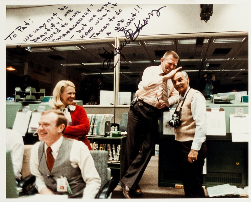 Illustration for article titled Classic Mission Control Photos Show Space Heroes On The Ground